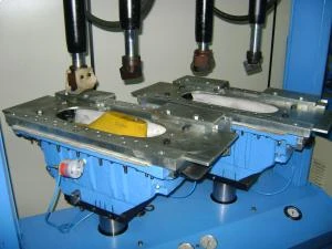 PRENSA ENVOLVENTE PARA SOLADOS RUDIMAQ - Foto 2