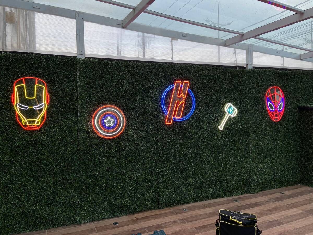 Neon- Heróis Burgue