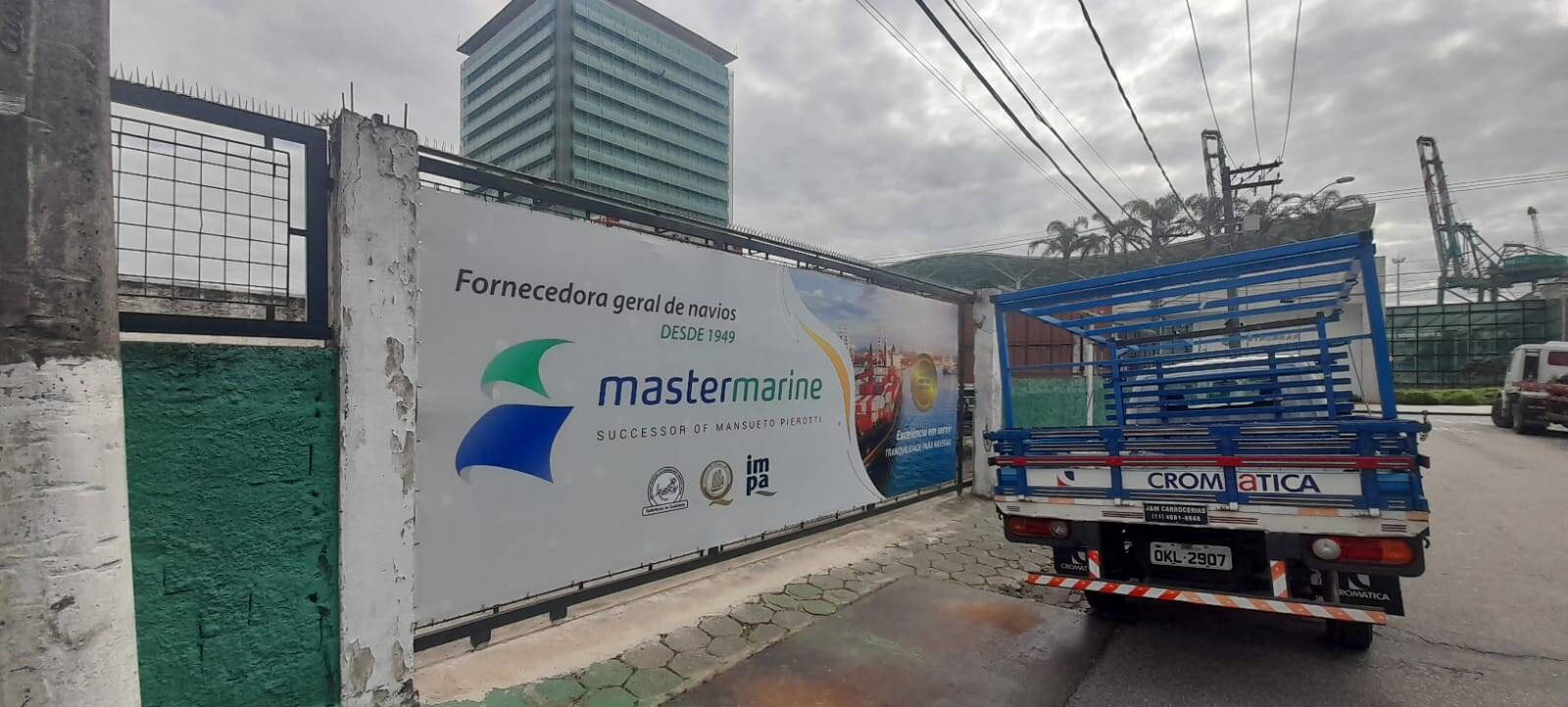 Identificação Empresarial em Lona