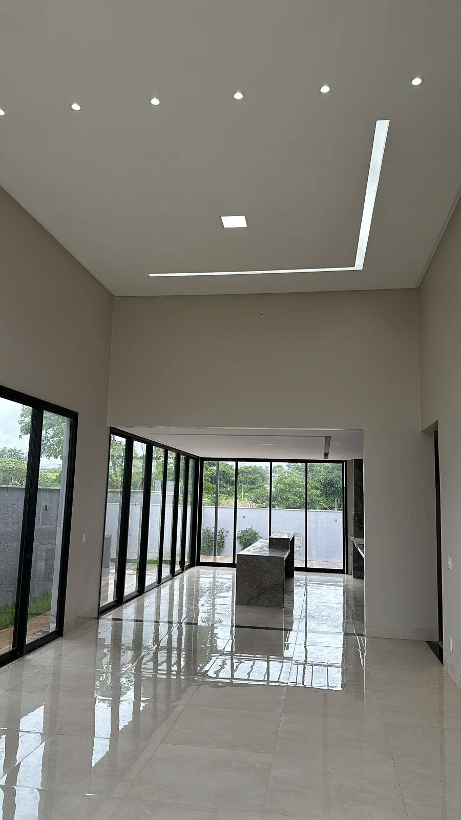 Casa de condomínio médio porte - Veneza cod 14 - Foto 3