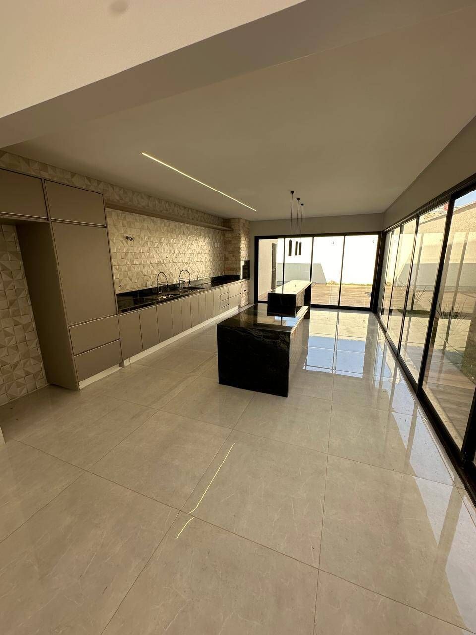 Casa de condomínio médio porte - Veneza cod 16 - Foto 4