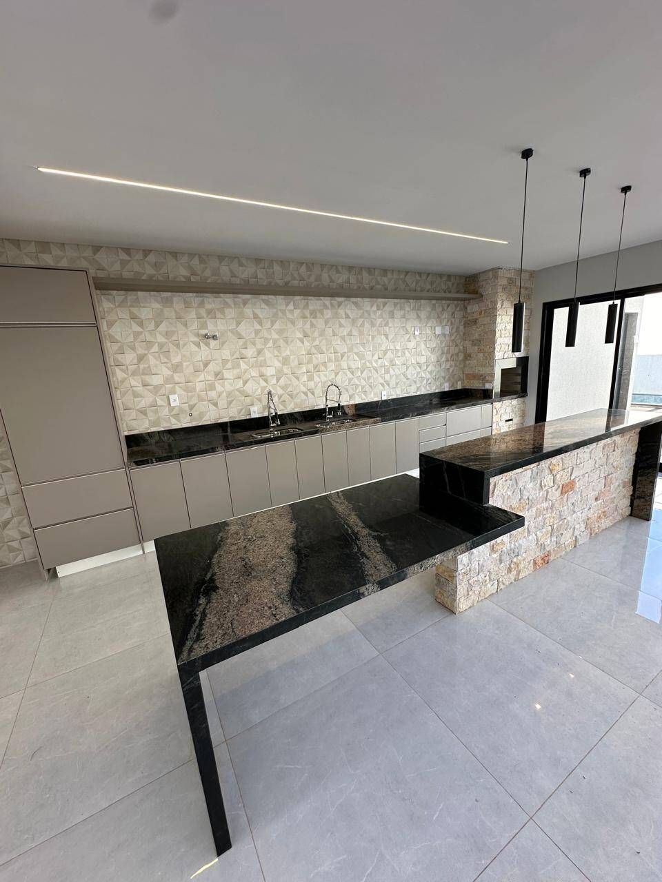 Casa de condomínio médio porte - Veneza cod 16 - Foto 3