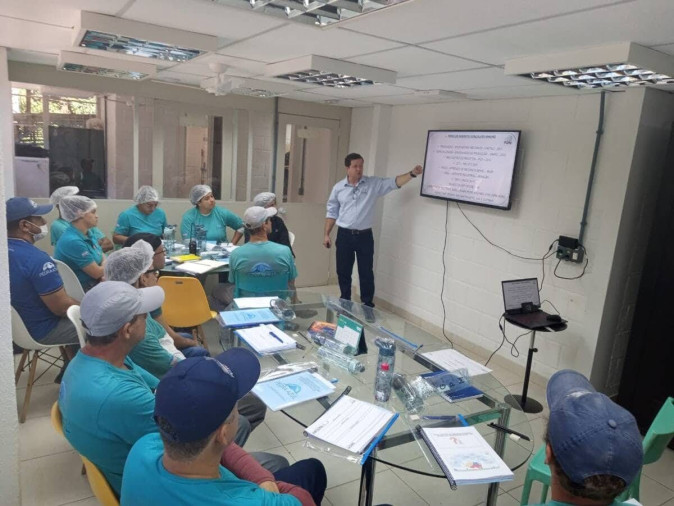 TREINAMENTO SOPRO PET - ÁGUA MINERAL PEDRA AZUL