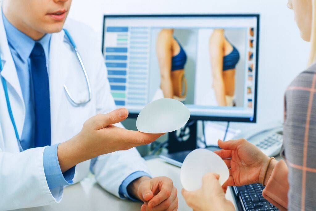 A IMPORTÂNCIA DE CONTRATAR UM MÉDICO PERITO CIRURGIÃO PLÁSTICO EM CASOS DE DANO ESTÉTICO