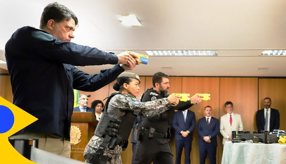 O USO DA FORÇA PELOS PROFISSIONAIS DE SEGURANÇA PÚBLICA