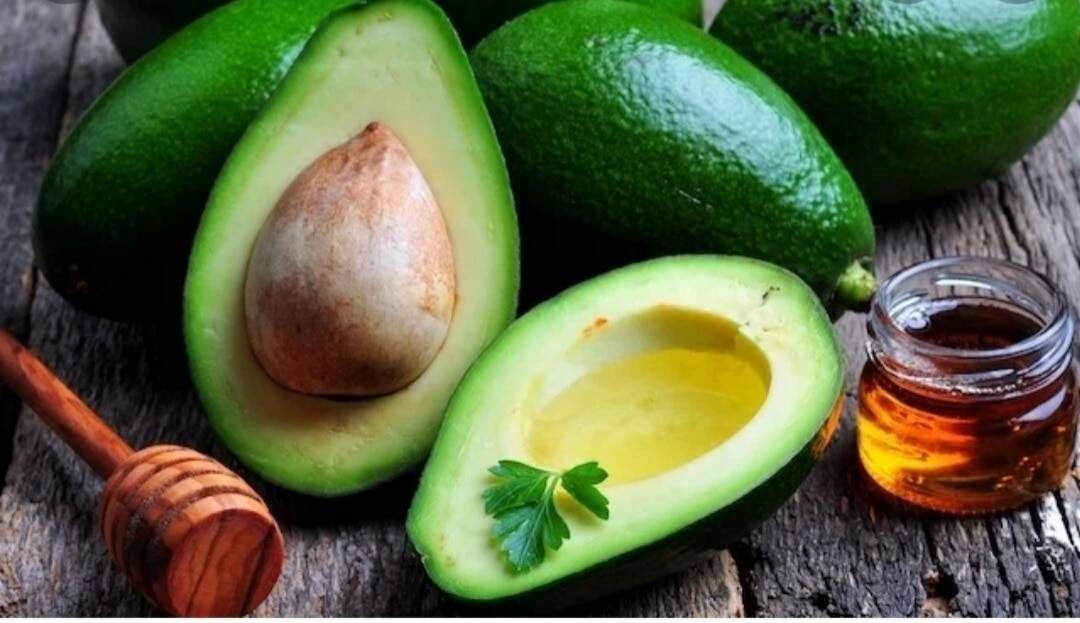 MÁSCARAS PARA CABELO COM ABACATE