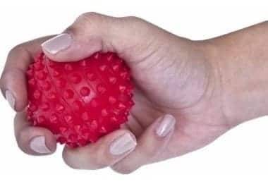 Bola Fisioterápica com Pinos - Foto 1