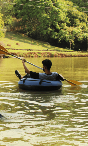 Boia no Lago - Foto 1