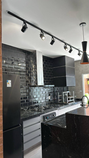 Painel em gomos, grill e coifa de parede - Foto 1