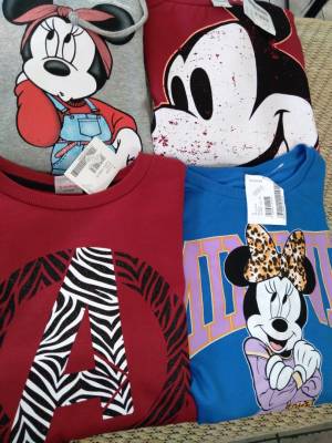 JAQUETA FEMININA DE MOLETON - Foto 1