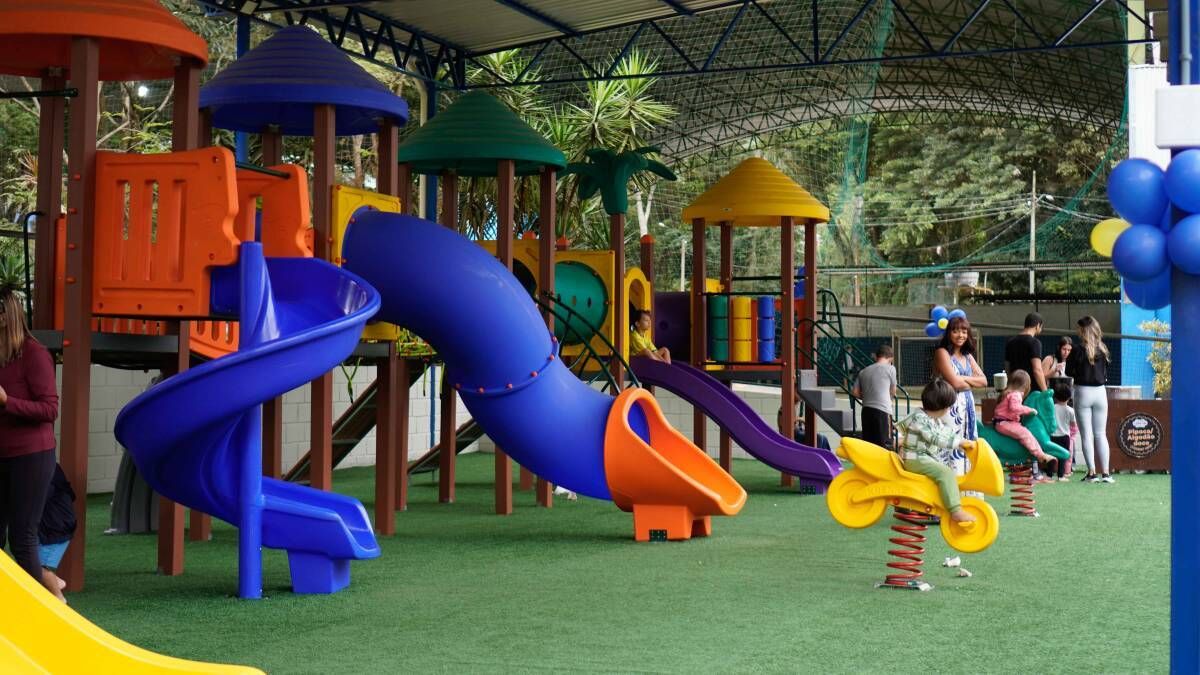 AABB Manhuaçu inaugura novo playground