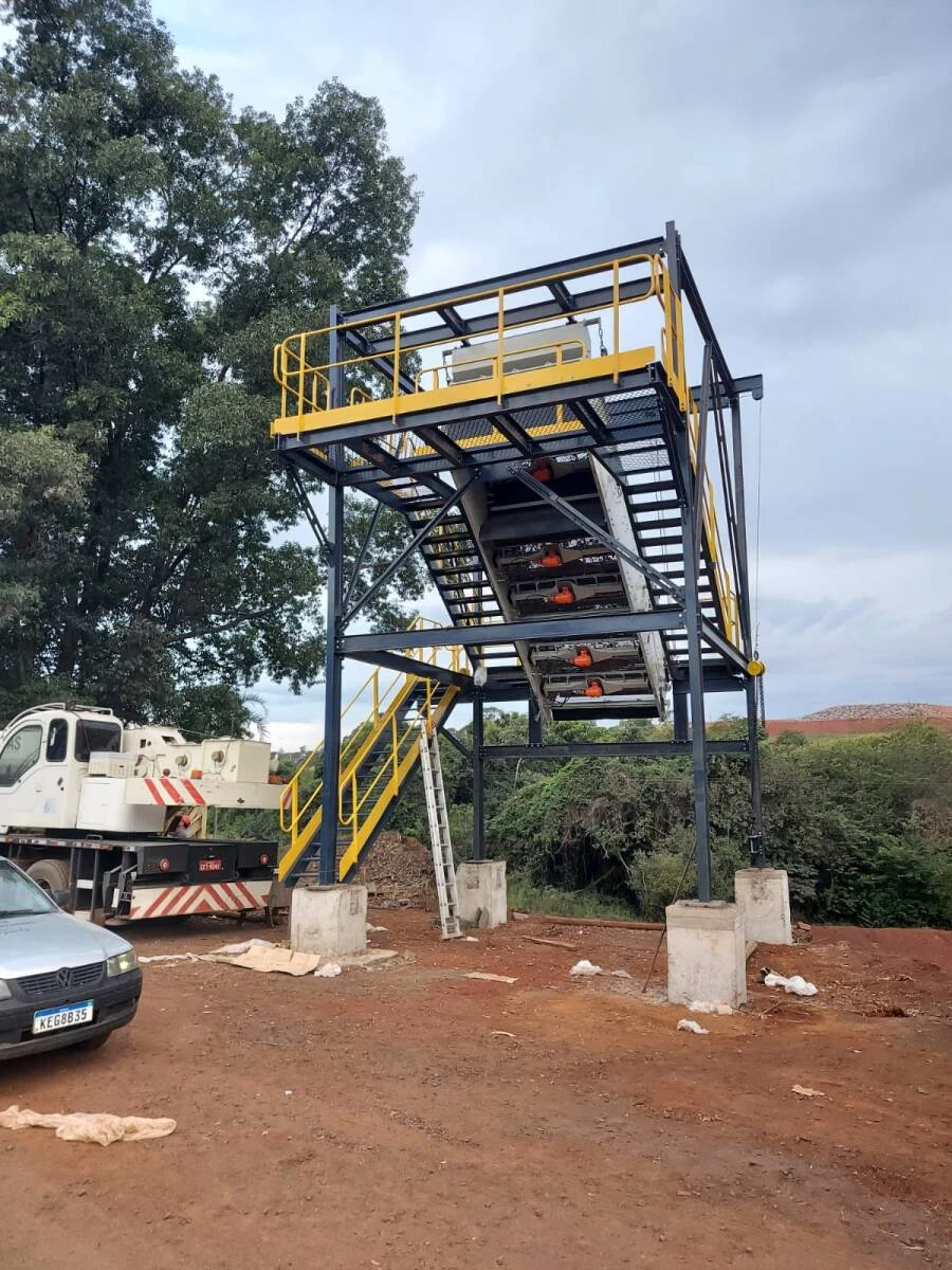 BASE PARA PENEIRA DE BRITAGEM