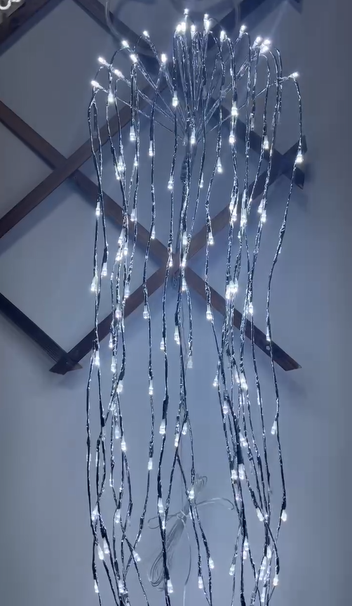 ARRANJOS DE 200 LEDS COM ESTROBINHOS - Foto 1