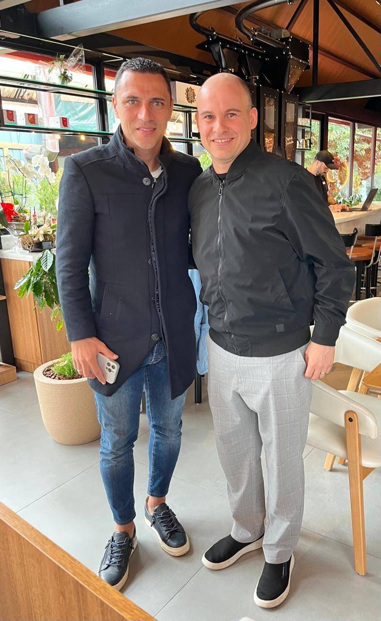 L17 encontra ex jogador da seleção italiana Rômulo