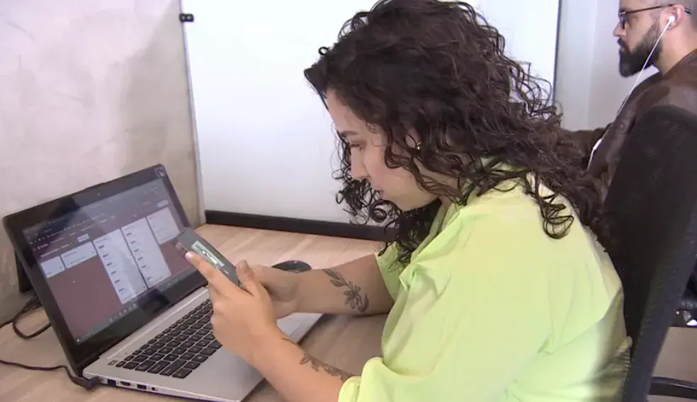 Empresário cria coworking na periferia para ajudar empreendedores locais