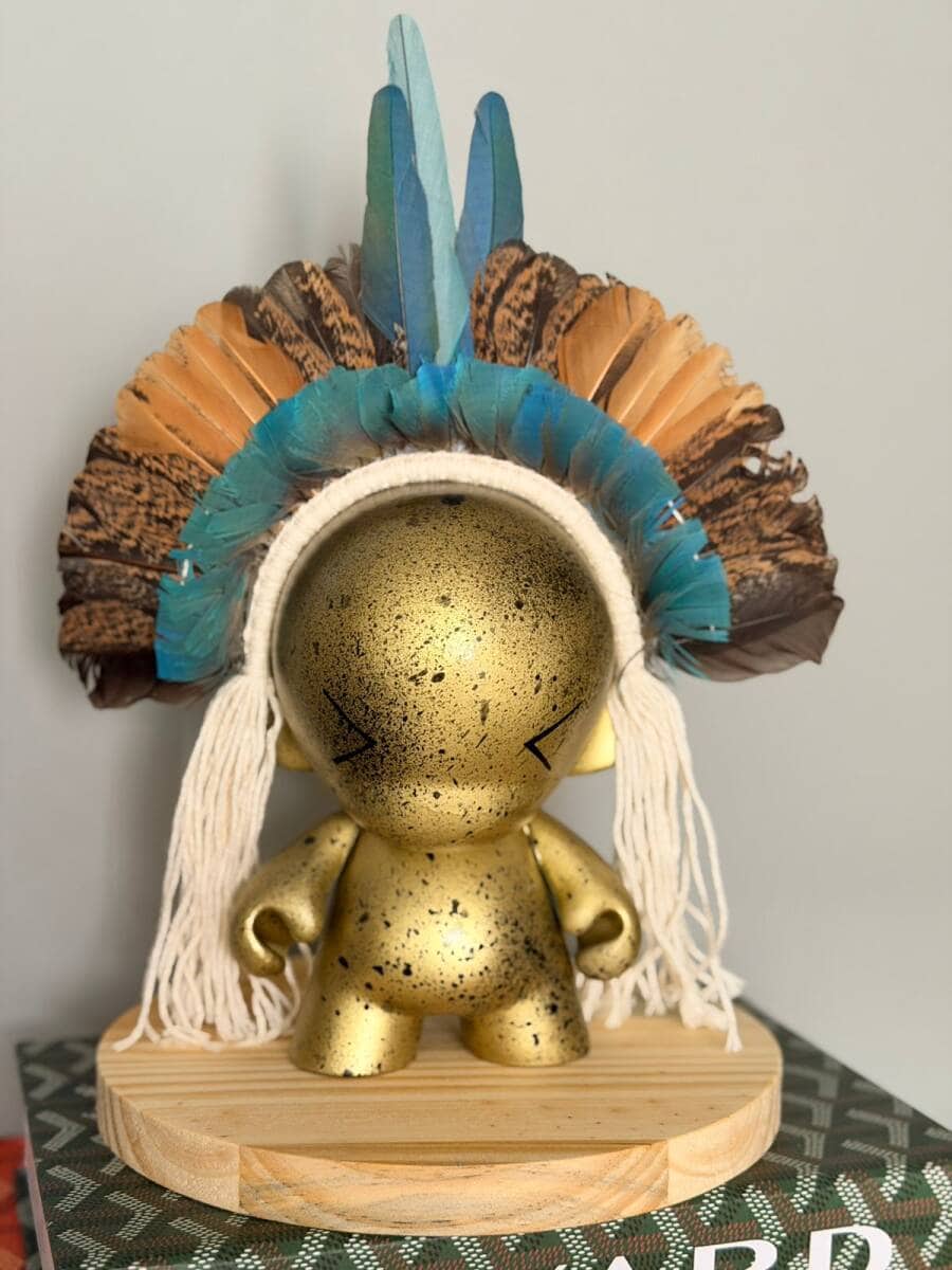 Toy Cacique com Cocar - dourado - Foto 2