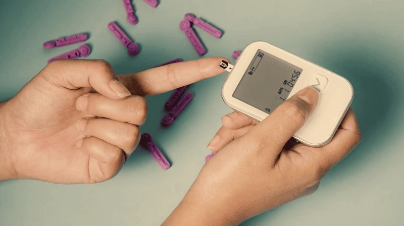 Diabetes pode afetar a audição? Entenda a relação entre a doença e a perda auditiva