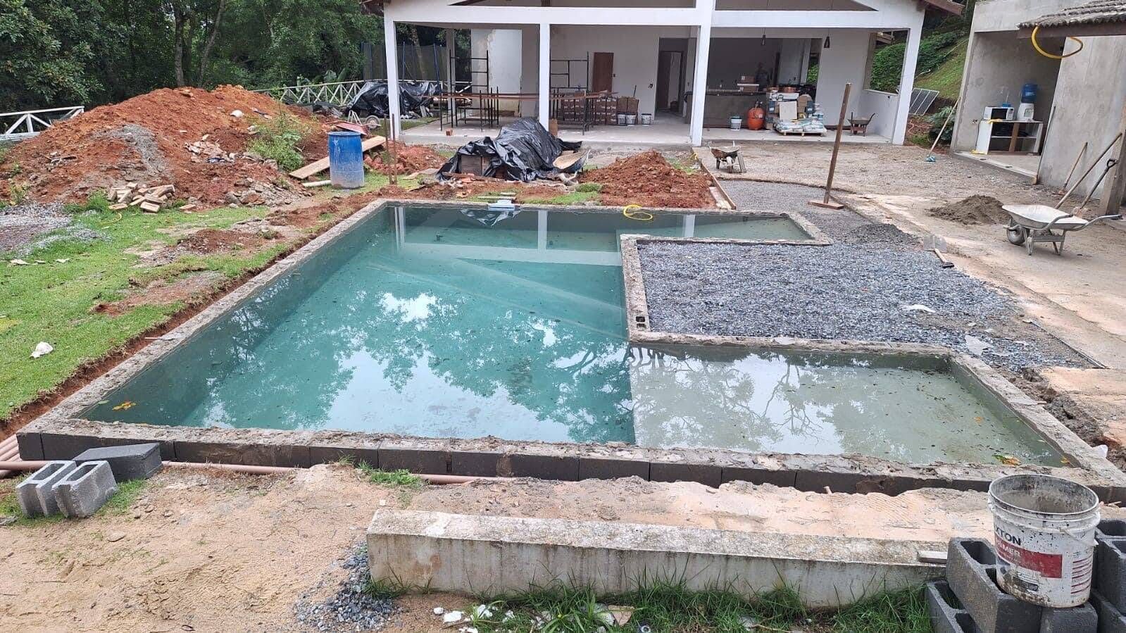 PISCINA 2