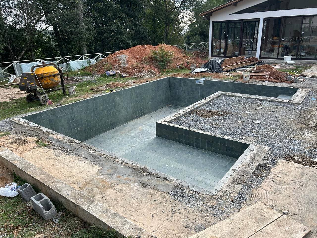 PISCINA 2