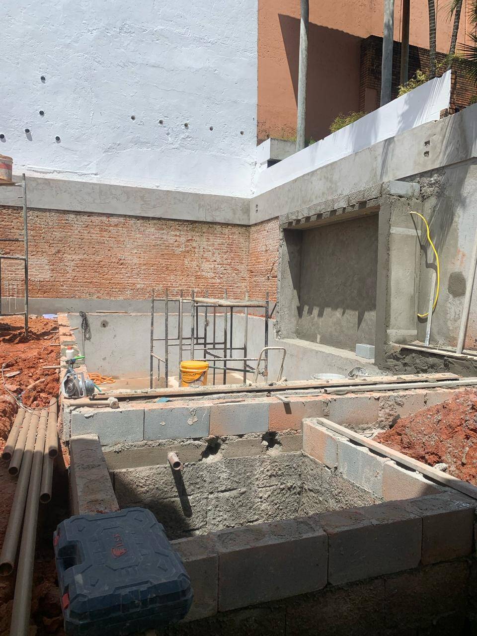 PISCINA 3