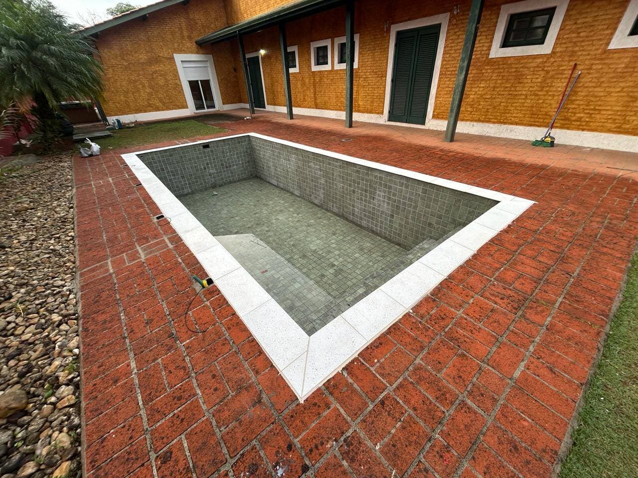 PISCINA 4