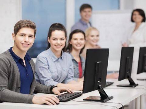 Qual a importância de fazer cursos profissionais e quais os benefícios para adolescentes?