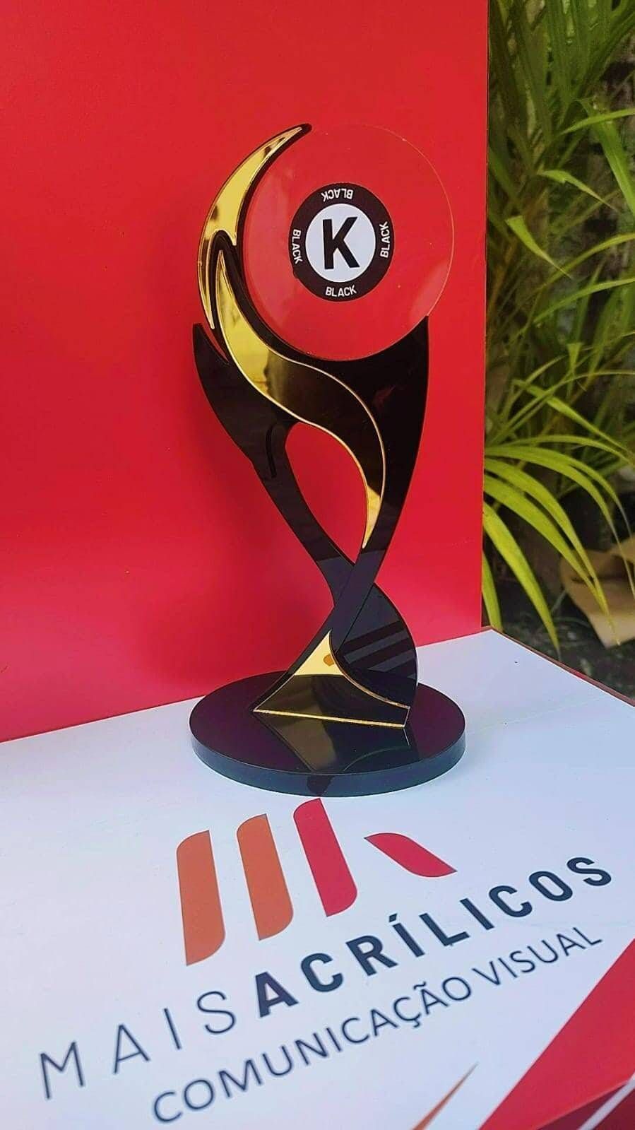 Troféus: importância e benefícios para eventos e premiações