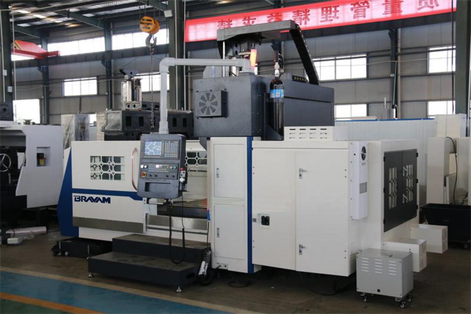 CENTRO DE USINAGEM DE PÓRTICO (BRA-4220) - Foto 2