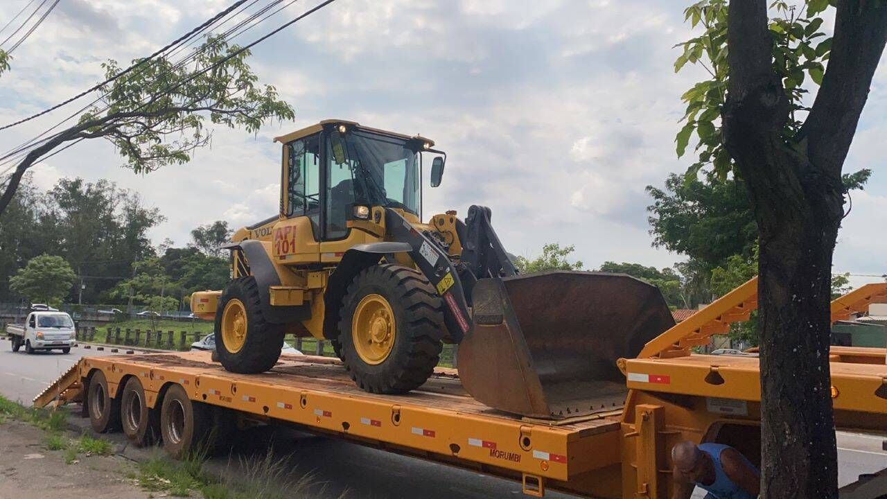 Pás Carregadeiras - Foto 2