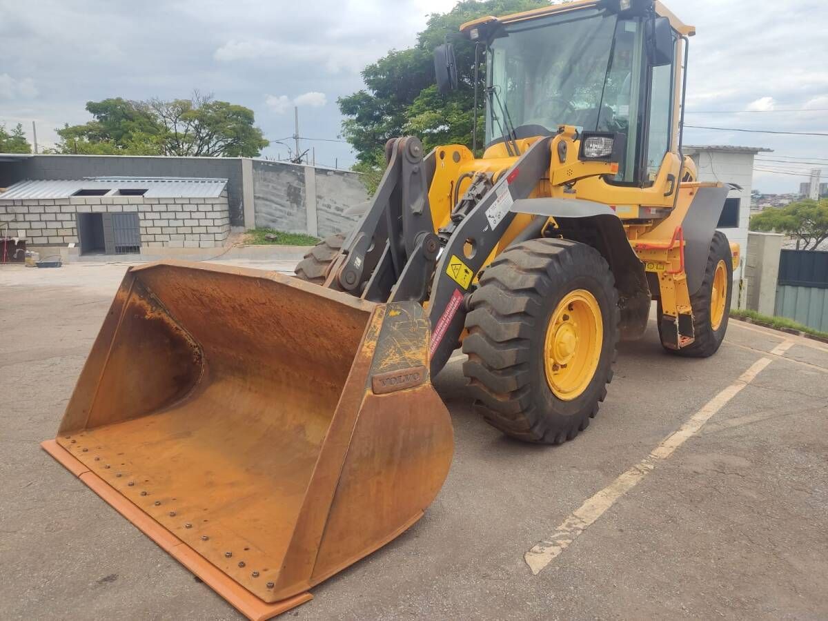 Pás Carregadeiras - Foto 3