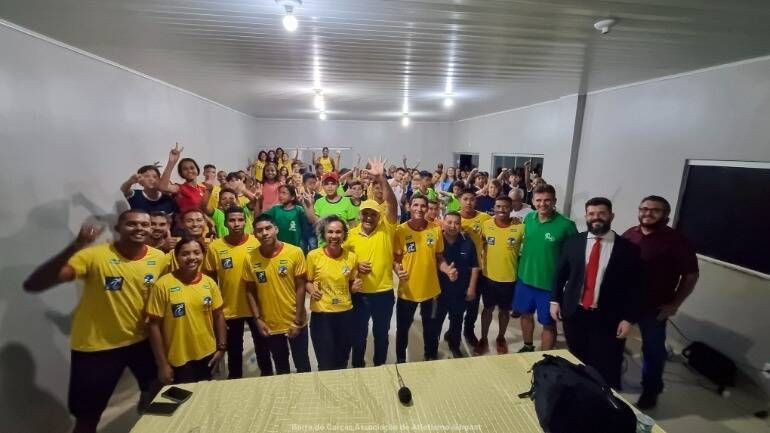 Dr. Carlos Ferrari palestra no projeto "De Onde Eu Vim"