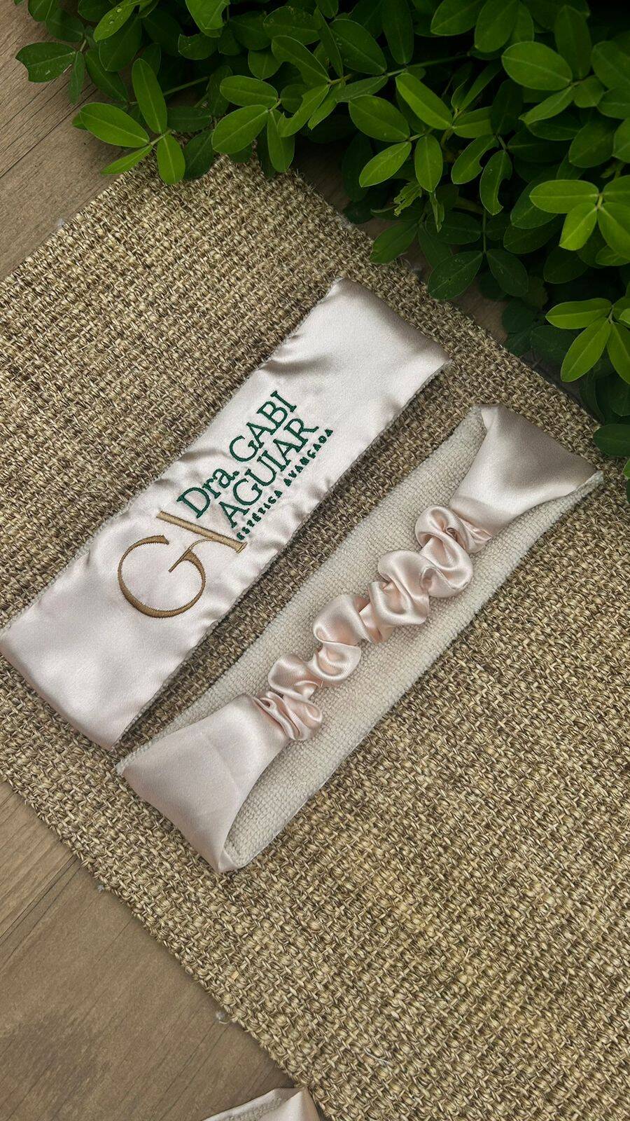 Faixa de Cetim Bordada R$ 22,90 - Foto 1