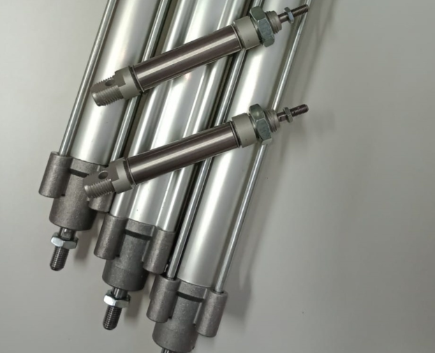 Cilindro Pneumático - Foto 1