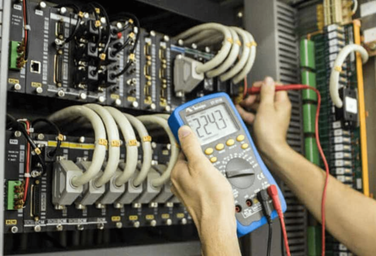 Manutenção preventiva em Estabilizadores - Foto 1