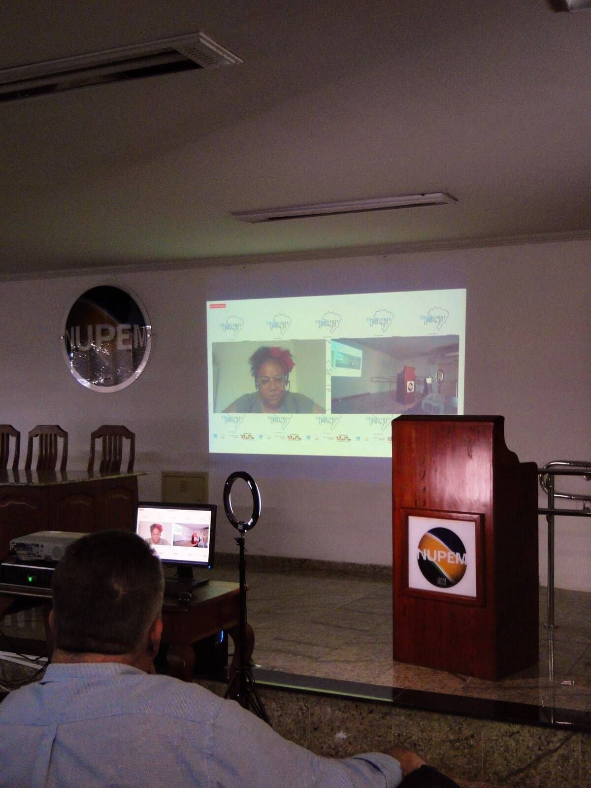 Simone Godoy - Coop. COCO&CIA (online)