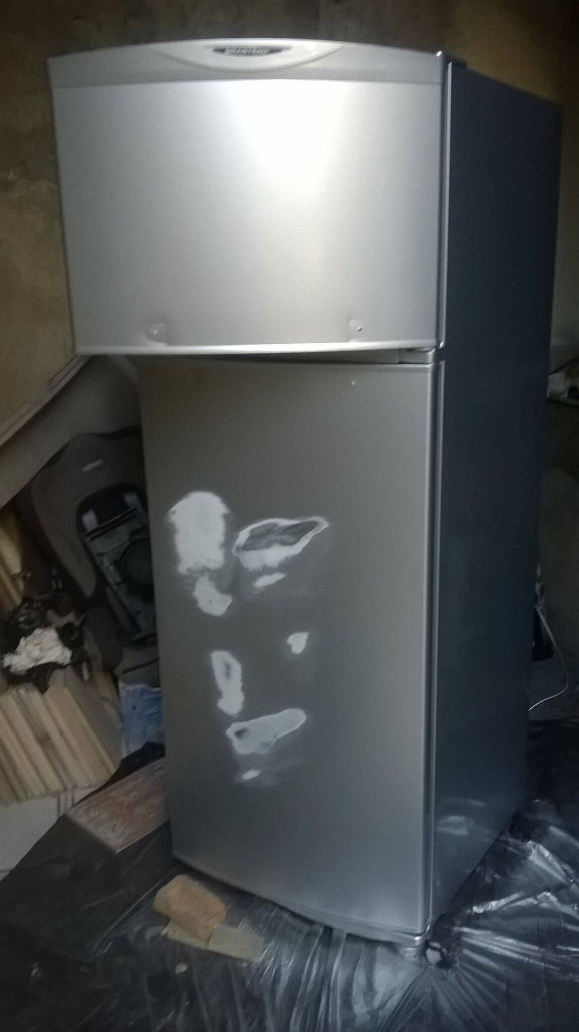 Pintura imitando inox