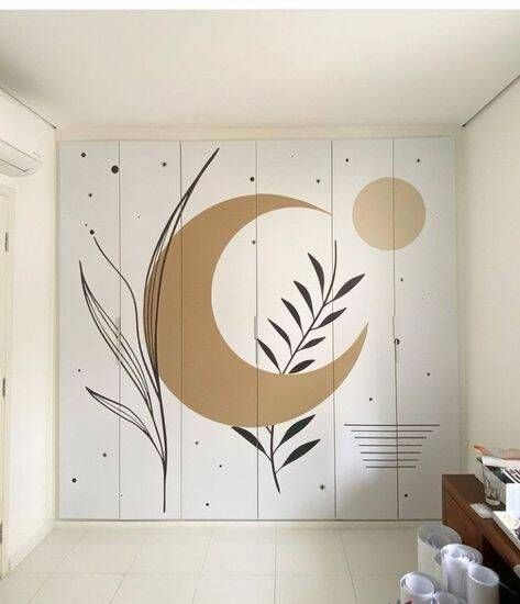 Parede com pintura artistica.