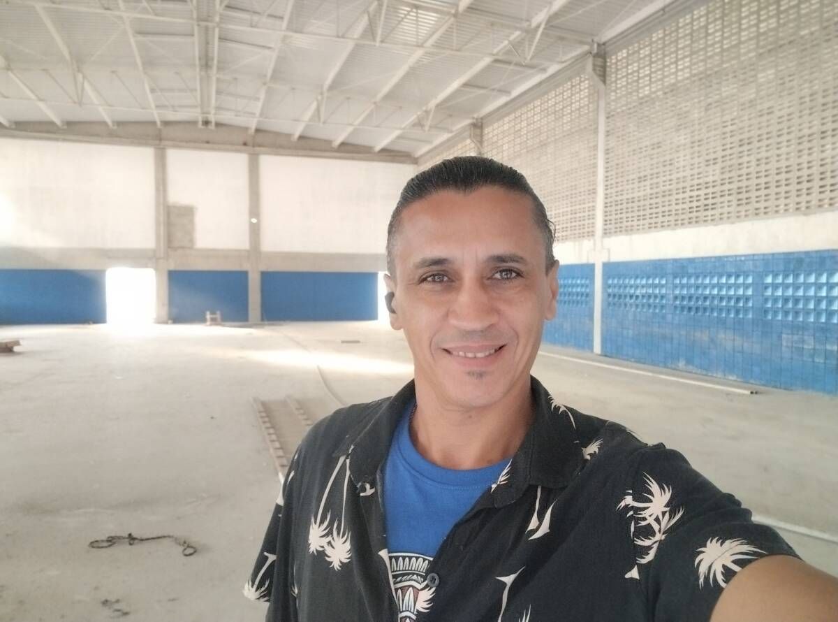 Maerosilva em obra de escola.