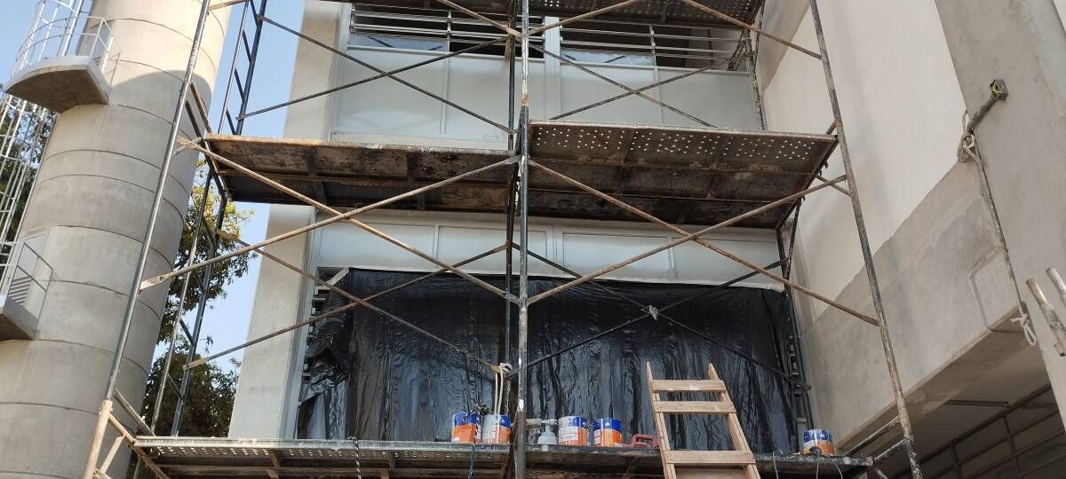 Pintura de portas de fer.by studio maerosilva