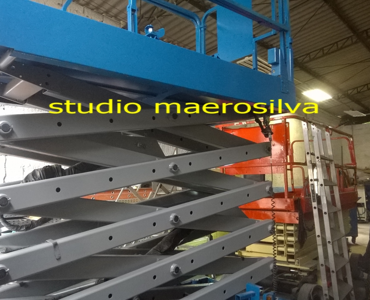 Pintura de Empilhadeiras - Foto 2