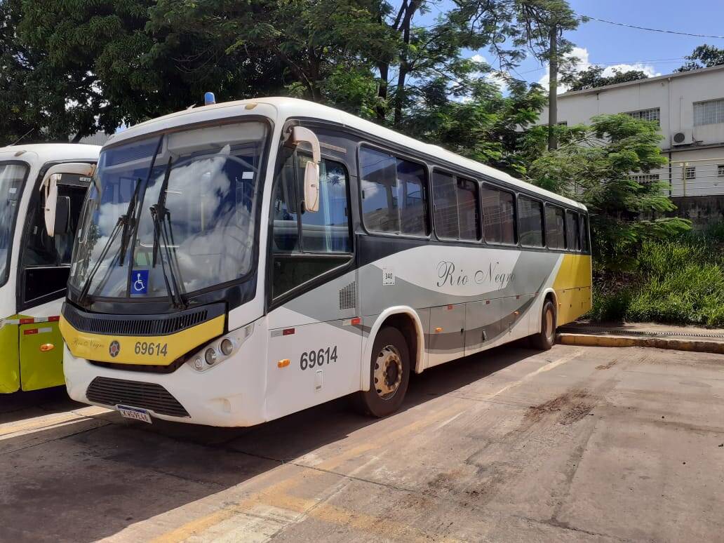 Mercedes Benz OF-1721. MARCOPOLO IDEALE COM AR!!! - Foto 2