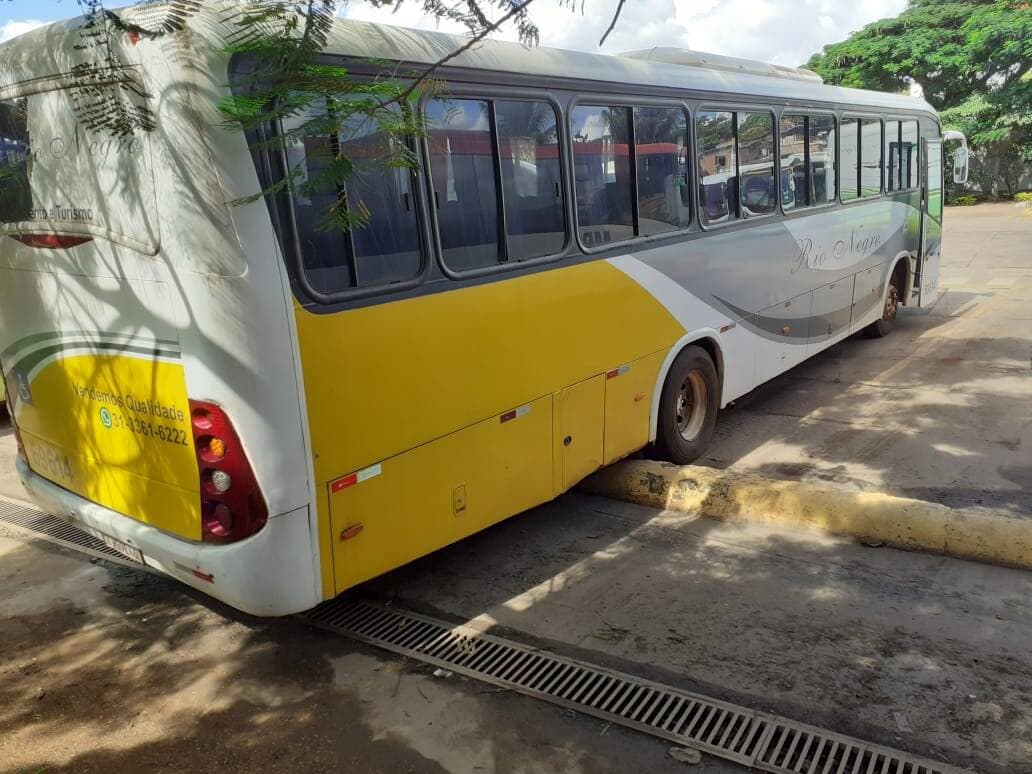 Mercedes Benz OF-1721. MARCOPOLO IDEALE COM AR!!! - Foto 5