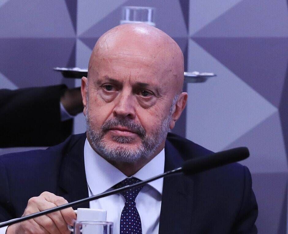 Careca do INSS prepara proposta de delação premiada