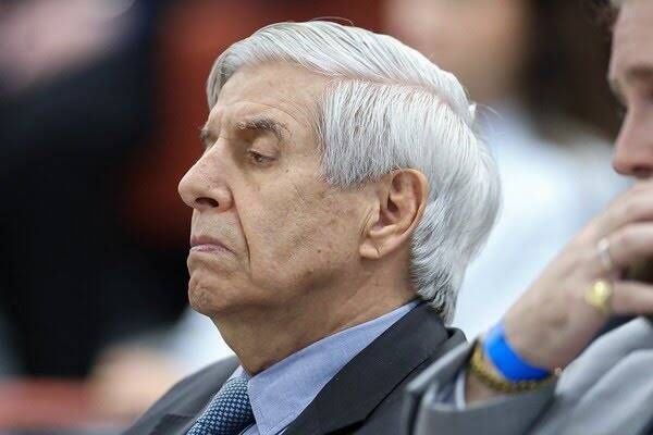 Defesa de Heleno diz que diagnóstico de Alzheimer é de 2025, e não de 2018, como relatado por general