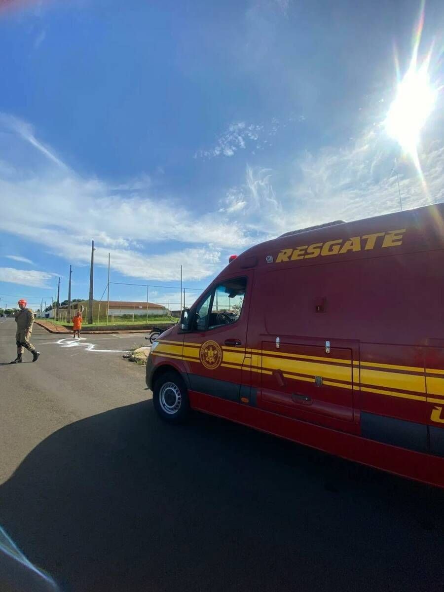 Duas pessoas ficam feridas em acidente no bairro Vila Nunes, em Costa Rica, Ms