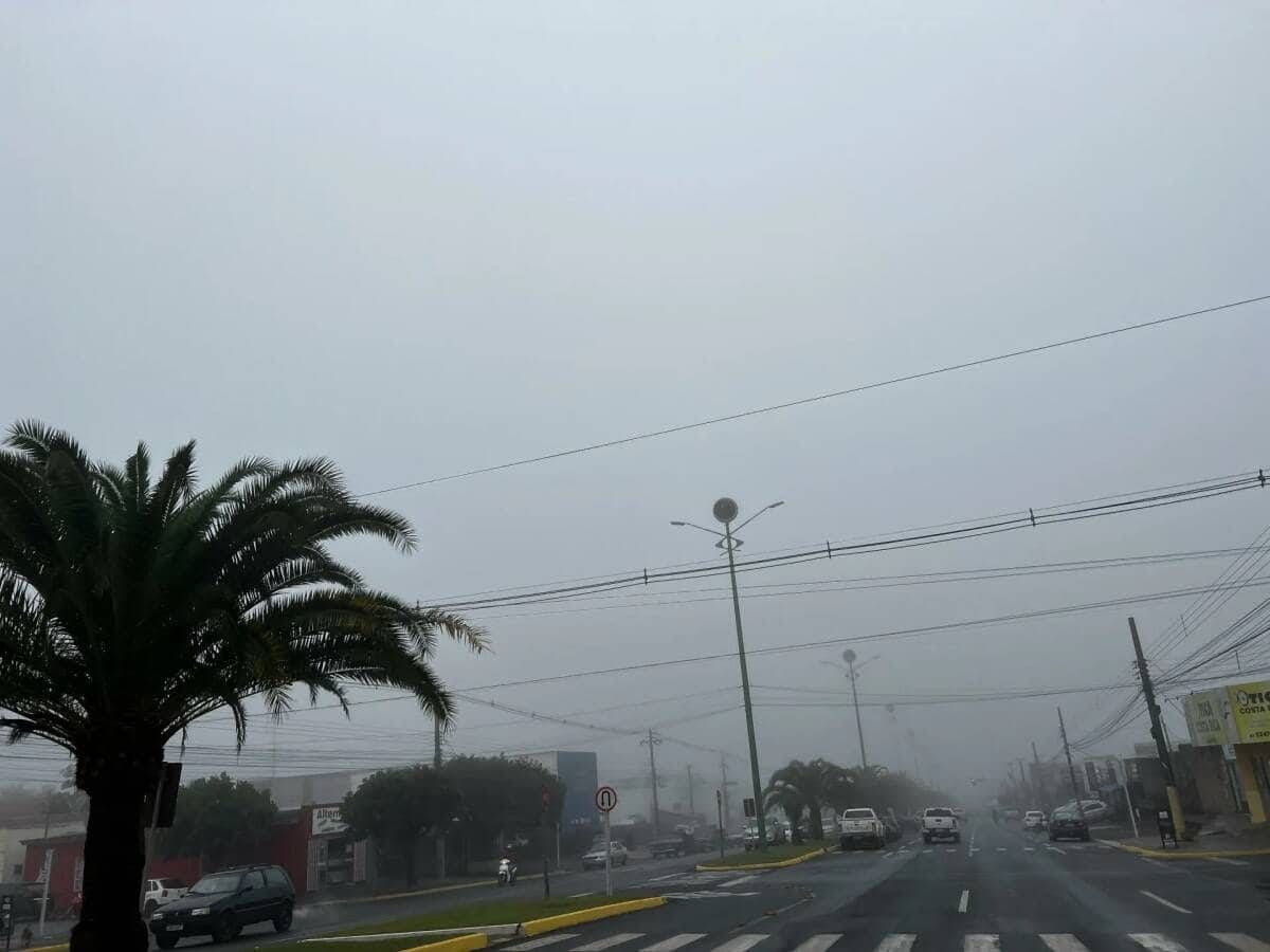 Frio e chance de chuva marcam terça em Costa Rica e Camapuã