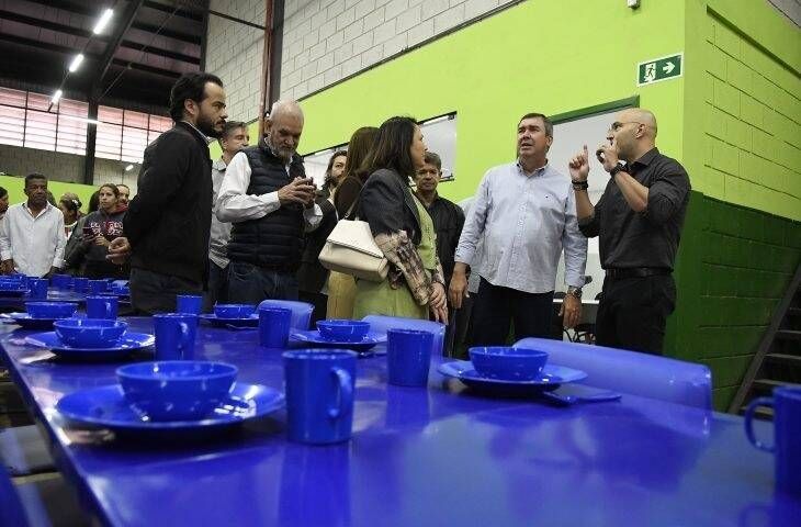 Governo de MS inaugura escola para atender 400 alunos com ensino regular e profissionalizante