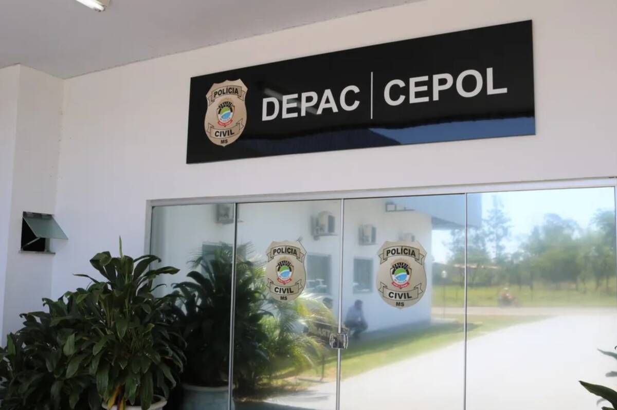 Homem é morto a facadas pelo enteado após repreendê-lo por beber dentro de casa em Campo Grande