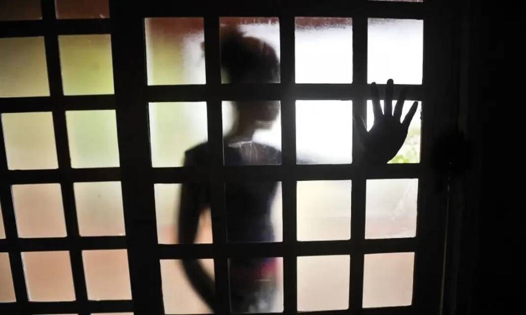 Homem é preso por sequestro e cárcere privado de mulher em Costa Rica