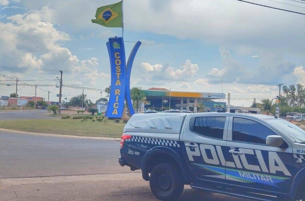 Jovem é preso por ameaçar sogra e descumprir medida protetiva em Costa Rica